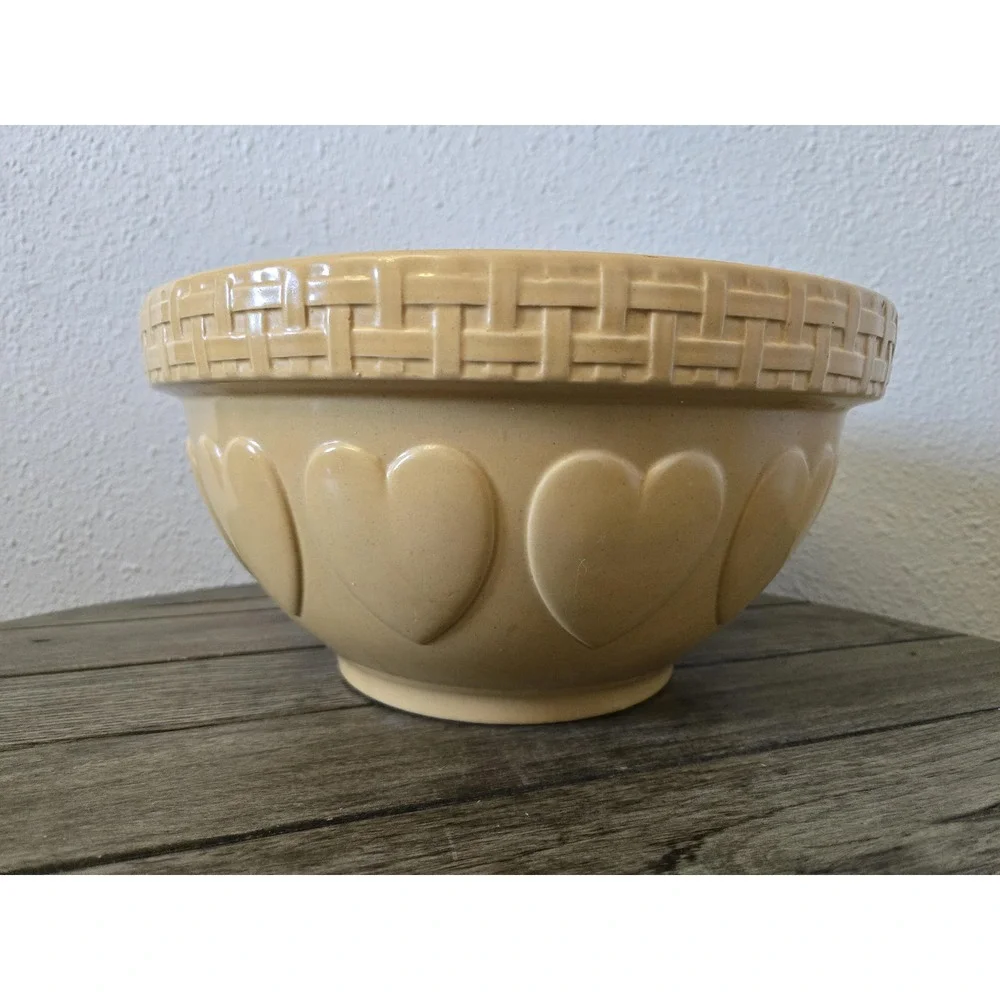 Vintage Williams & Sonoma Large Mixing Bowl Yellow Stoneware Raised Hearts READ